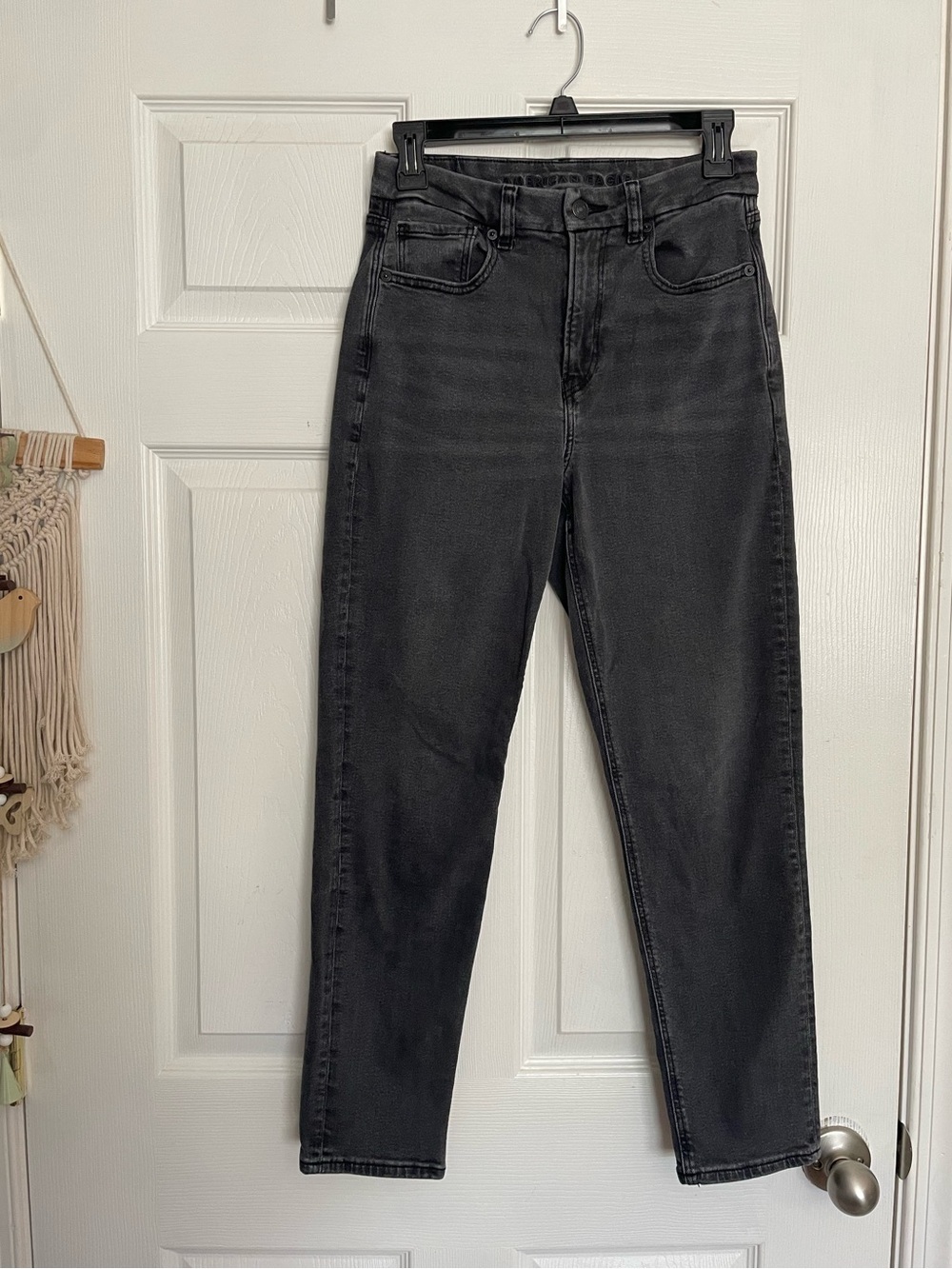 American Eagle Women’s size 2 Short High-Rise Stretch Black Jeans